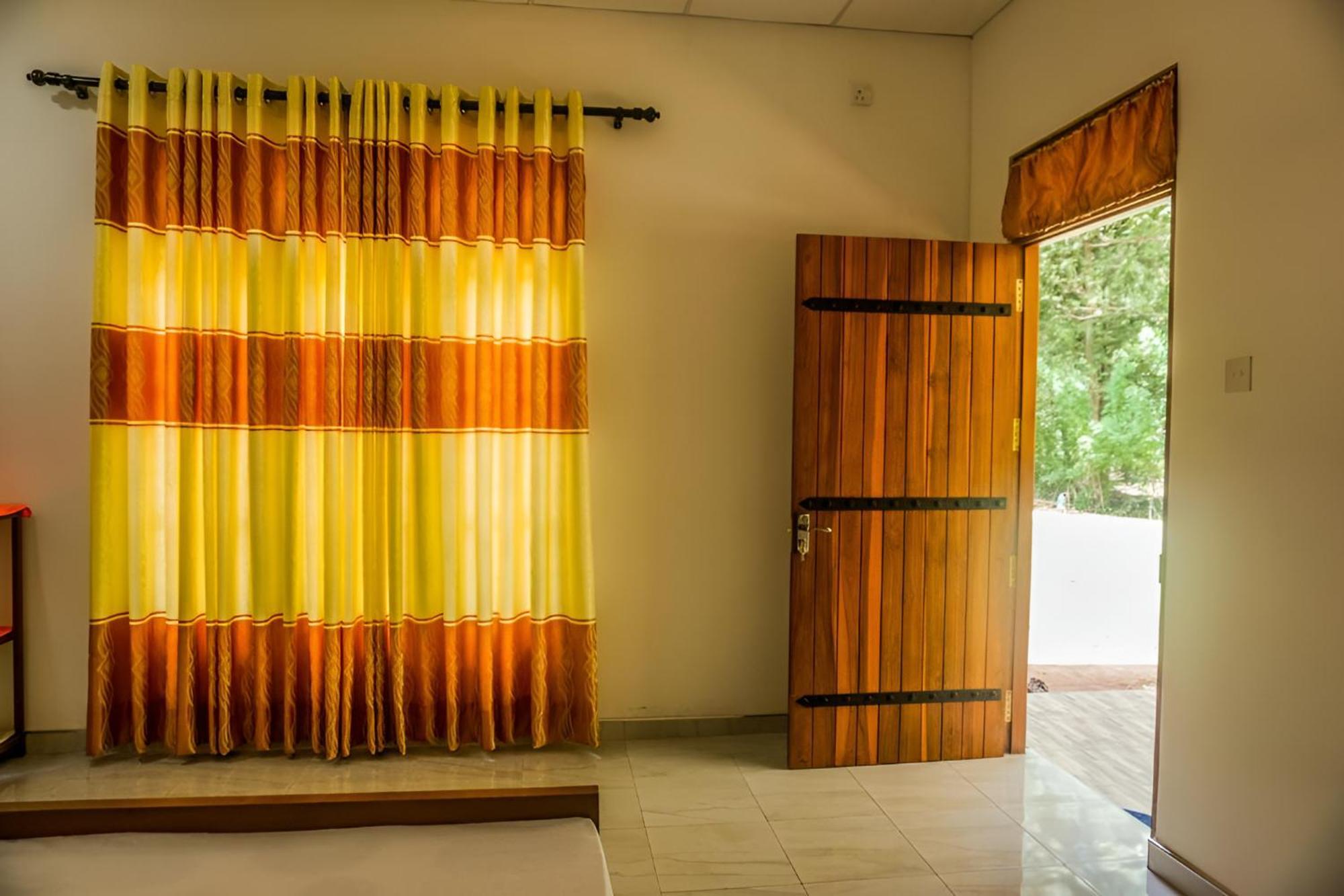 Little Ele Safari Lodge 达瓦拉维 外观 照片